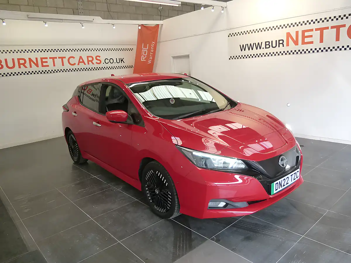 Used 2022 Nissan Leaf N-Connecta Red - Interior and Exterior details 3