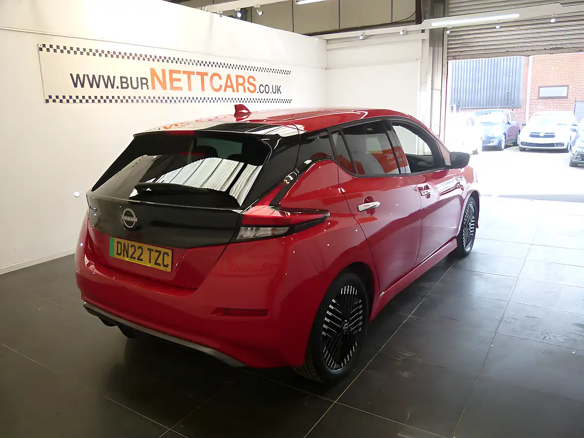 Used 2022 Nissan Leaf N-Connecta Red - Interior and Exterior details 8