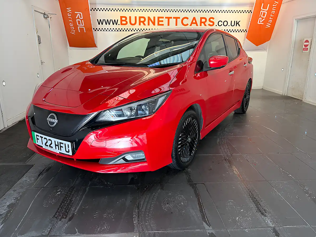 Used 2022 Nissan Leaf N-Connecta Red - Interior and Exterior details 2