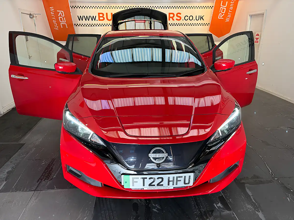 Used 2022 Nissan Leaf N-Connecta Red - Interior and Exterior details 20