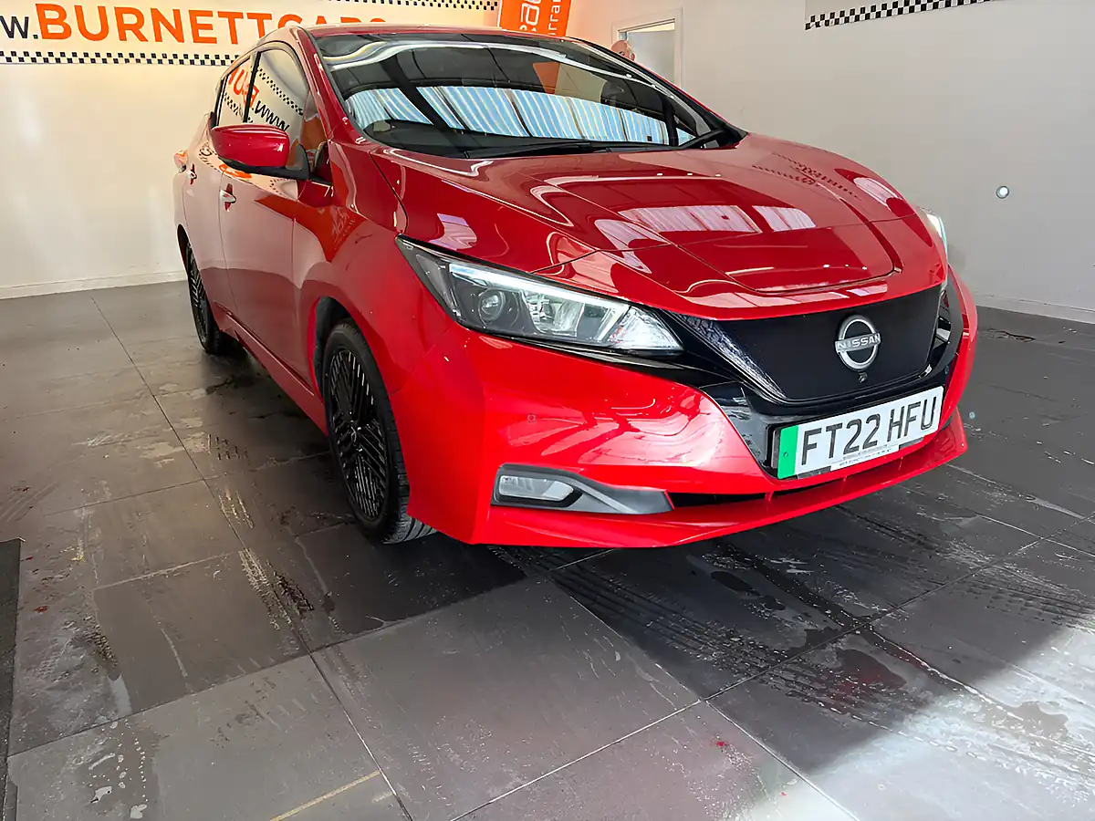 Used 2022 Nissan Leaf N-Connecta Red - Interior and Exterior details 4