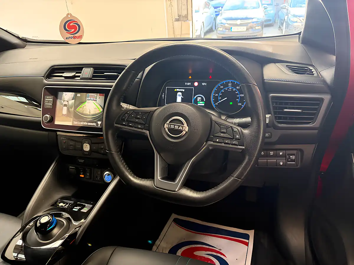 Used 2022 Nissan Leaf N-Connecta Red - Interior and Exterior details 9
