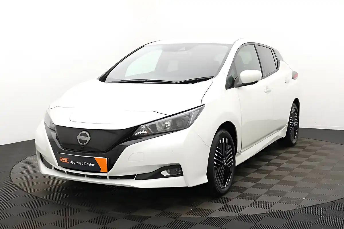 Used 2022 Nissan Leaf N-Connecta White - Interior and Exterior details 8