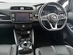 Used 2022 Nissan Leaf Tekna Flame Red - Interior and Exterior details 18
