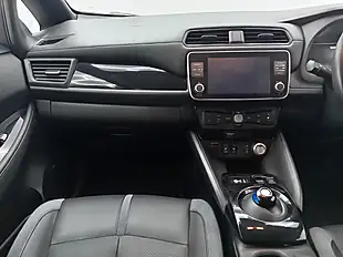 Used 2022 Nissan Leaf Tekna Flame Red - Interior and Exterior details 19