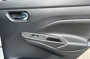 Used 2022 Nissan Micra N-Sport White - Interior and Exterior details 15