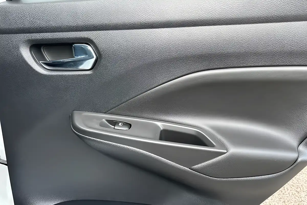 Used 2022 Nissan Micra N-Sport White - Interior and Exterior details 15