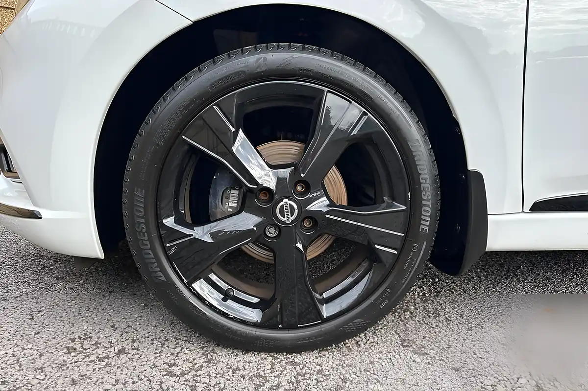 Used 2022 Nissan Micra N-Sport White - Interior and Exterior details 9
