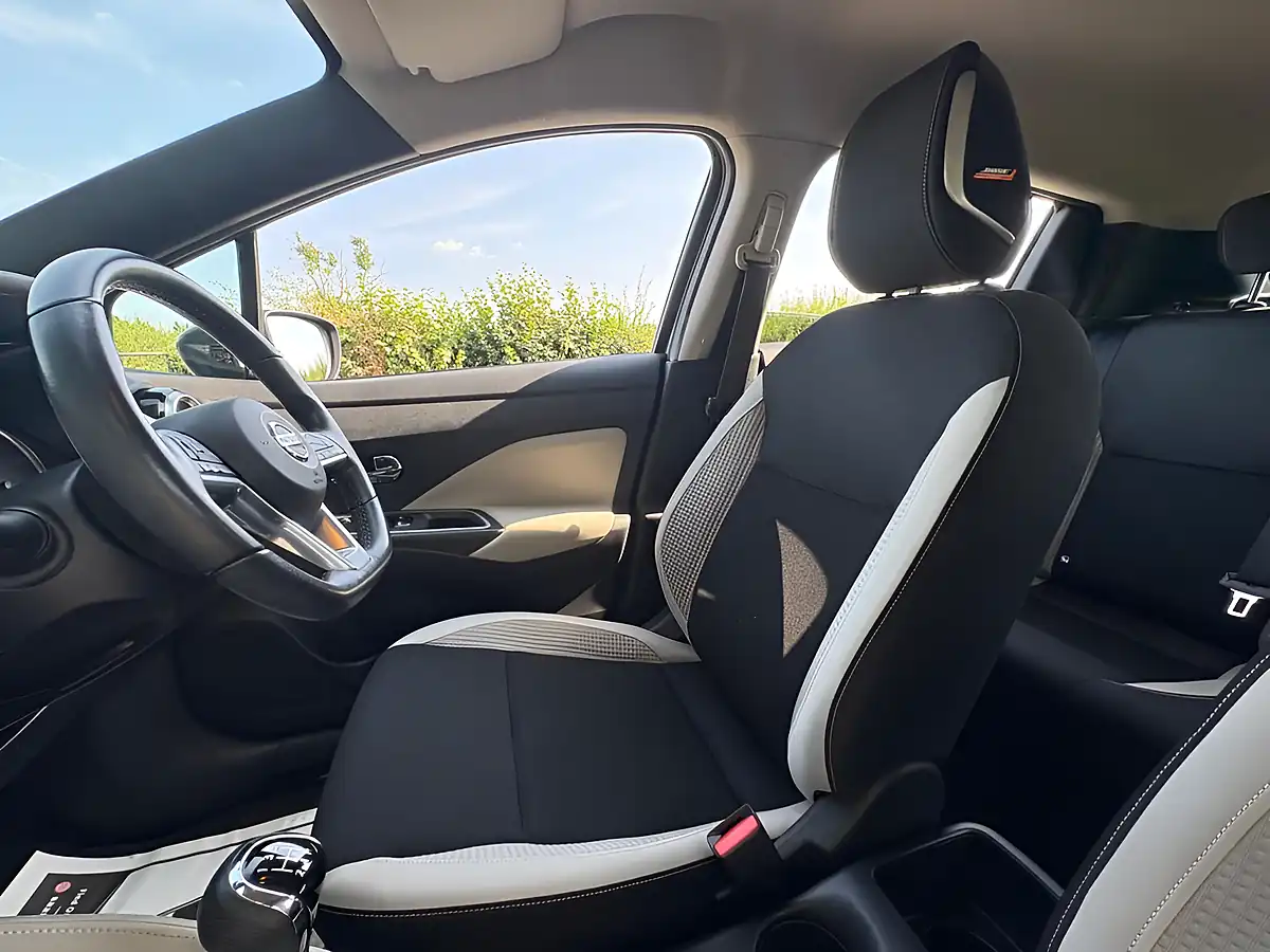 Used 2022 Nissan Micra Tekna Grey - Interior and Exterior details 11