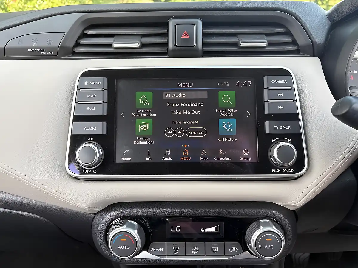 Used 2022 Nissan Micra Tekna Grey - Interior and Exterior details 12