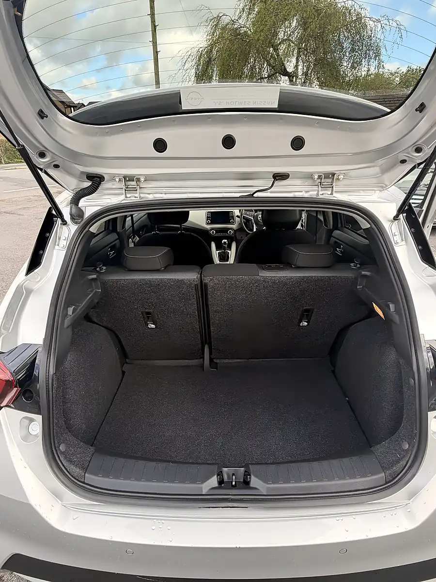 Used 2022 Nissan Micra Tekna Metallic Silver - Interior and Exterior details 13
