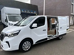 Used 2022 Nissan Primastar Acenta White - Interior and Exterior details 10