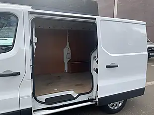 Used 2022 Nissan Primastar Acenta White - Interior and Exterior details 12