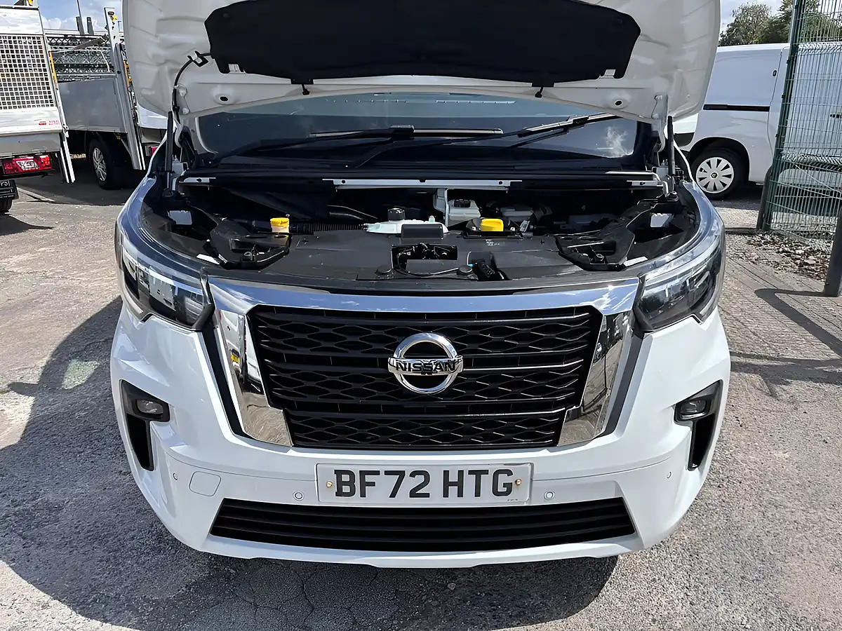 Used 2022 Nissan Primastar Tekna White - Interior and Exterior details 19