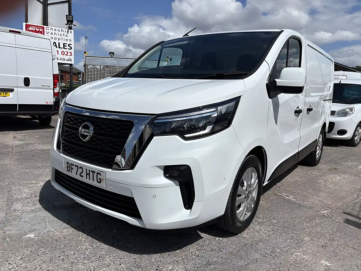 Used 2022 Nissan Primastar Tekna White - Interior and Exterior details 20