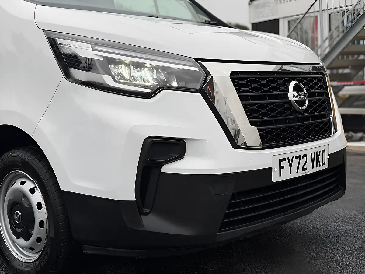 Used 2022 Nissan Primastar Visia White - Interior and Exterior details 10