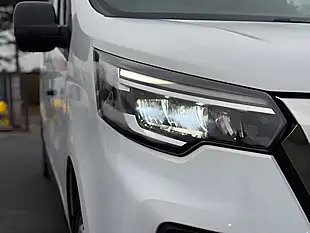 Used 2022 Nissan Primastar Visia White - Interior and Exterior details 11