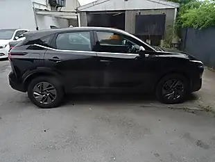 Used 2022 Nissan Qashqai Acenta Premium Black - Interior and Exterior details 10