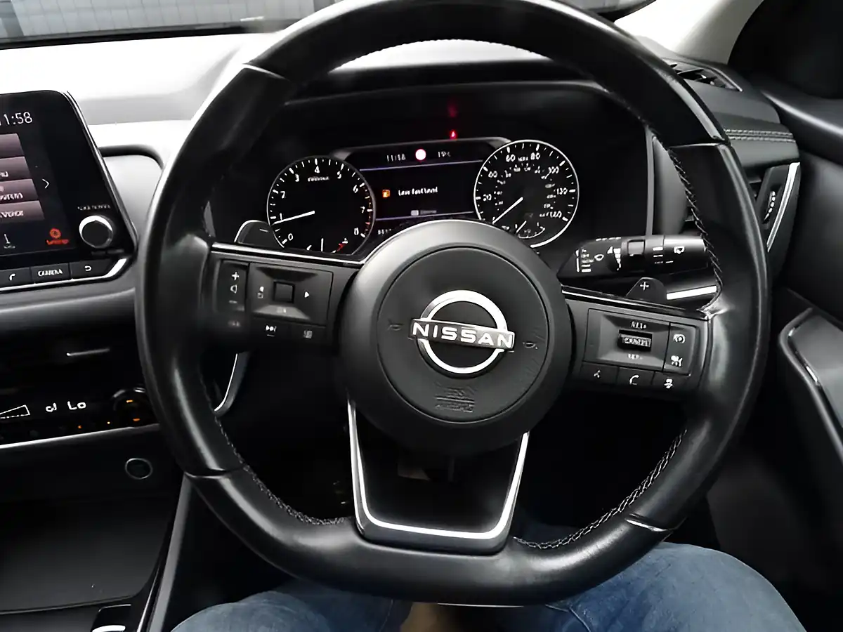 Used 2022 Nissan Qashqai Acenta Premium Black - Interior and Exterior details 14