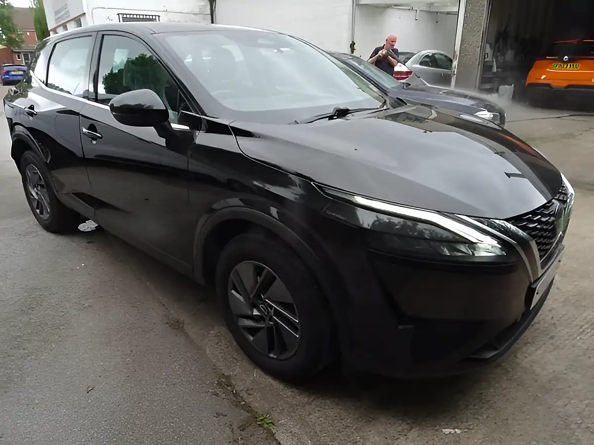 Used 2022 Nissan Qashqai Acenta Premium Black - Interior and Exterior details 7