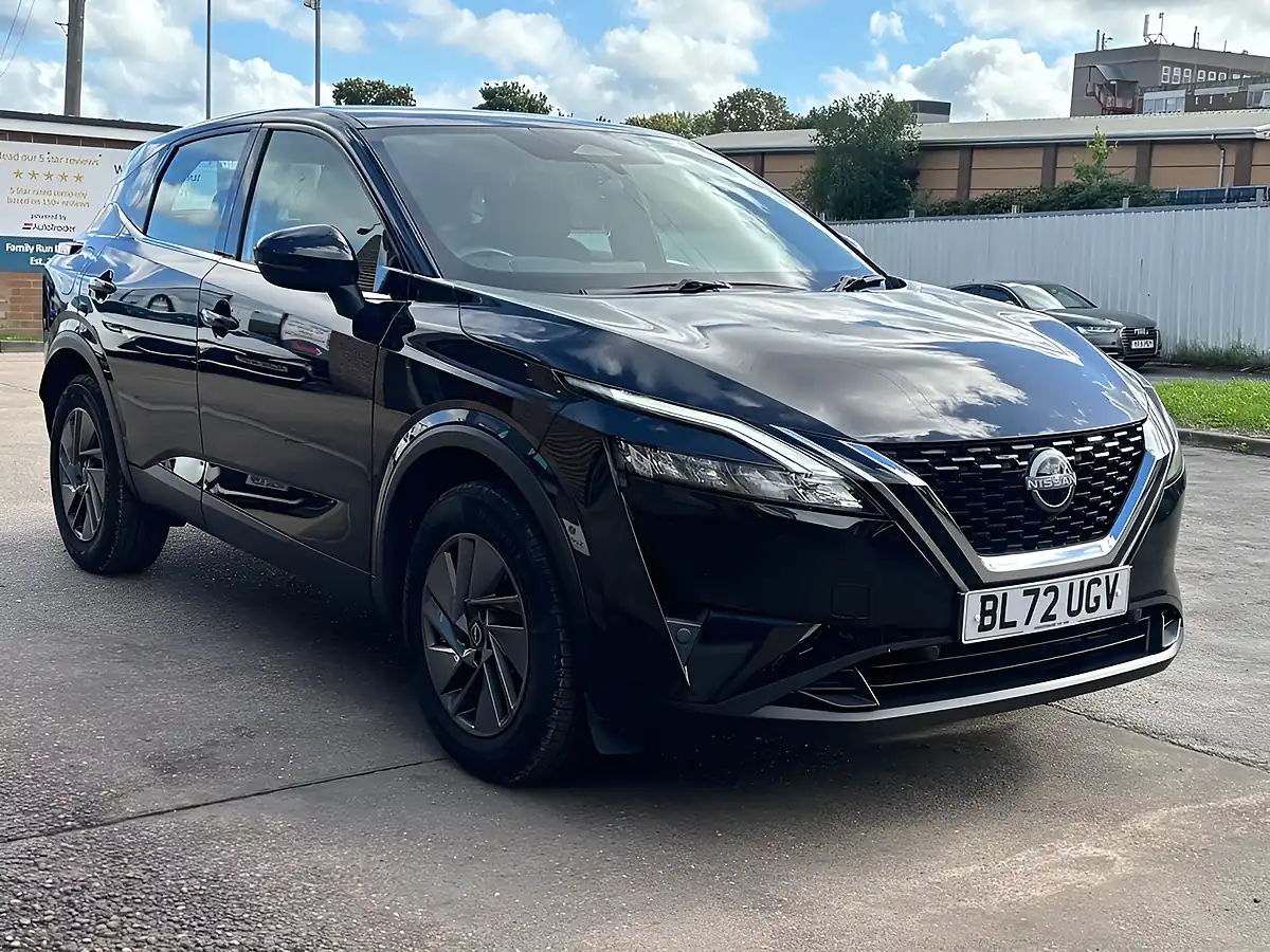 Used 2022 Nissan Qashqai Acenta Premium Black - Front View