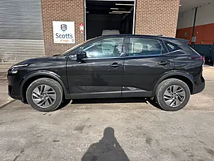 Used 2022 Nissan Qashqai Acenta Premium Black - Interior and Exterior details 4