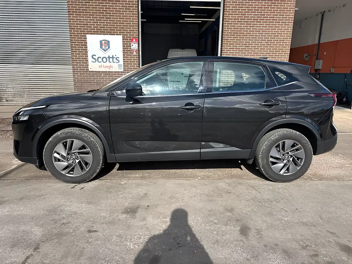 Used 2022 Nissan Qashqai Acenta Premium Black - Interior and Exterior details 4