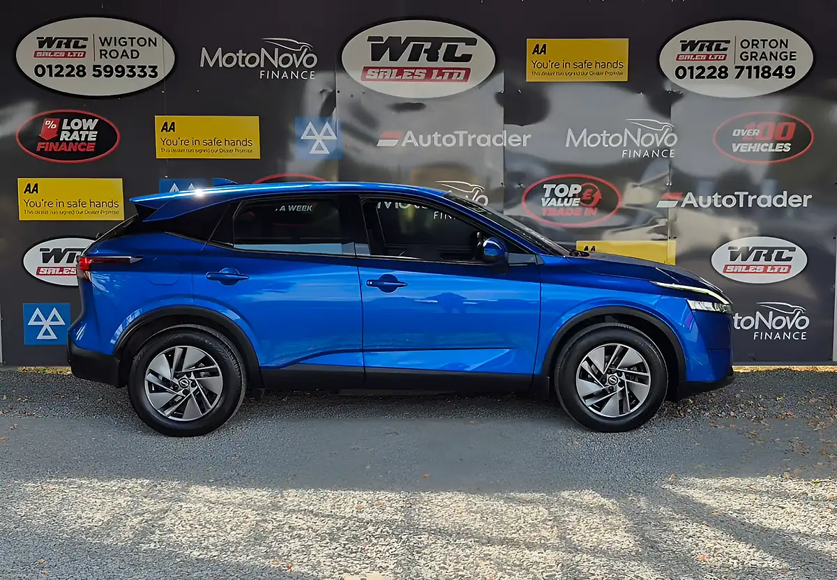 Used 2022 Nissan Qashqai Acenta Premium Blue - Interior and Exterior details 5