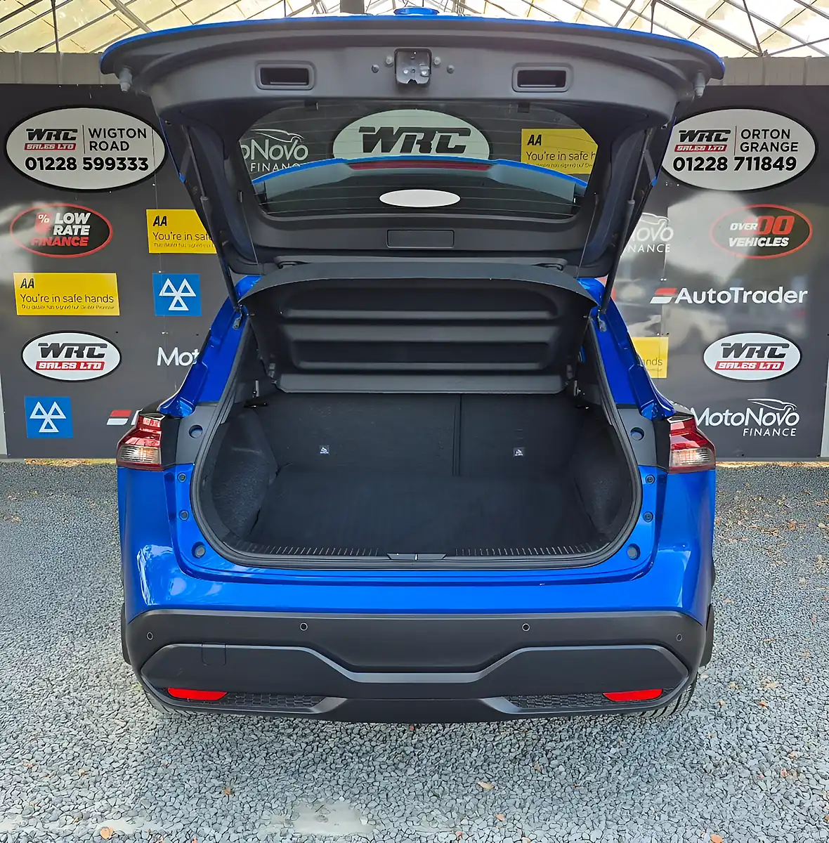 Used 2022 Nissan Qashqai Acenta Premium Blue - Interior and Exterior details 8
