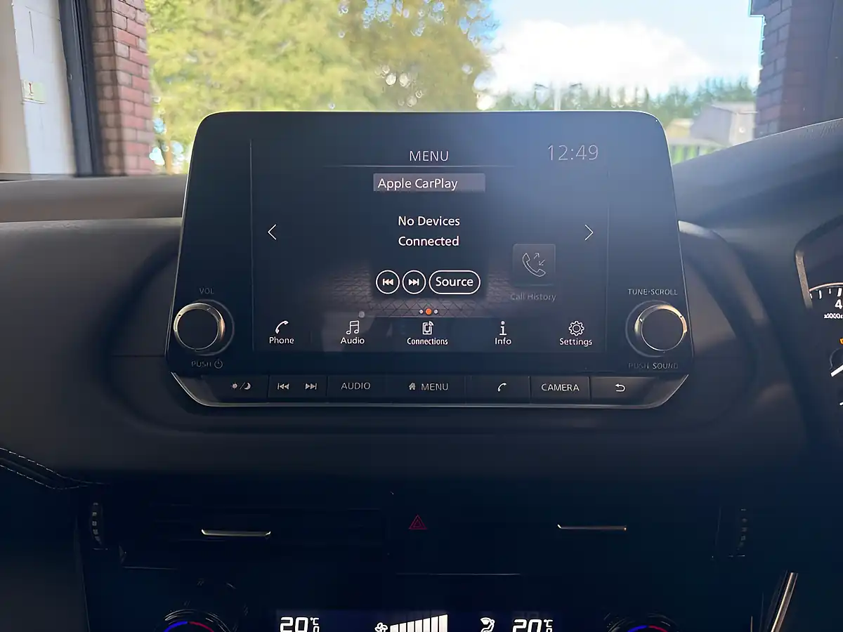 Used 2022 Nissan Qashqai Acenta Premium Silver - Interior and Exterior details 16