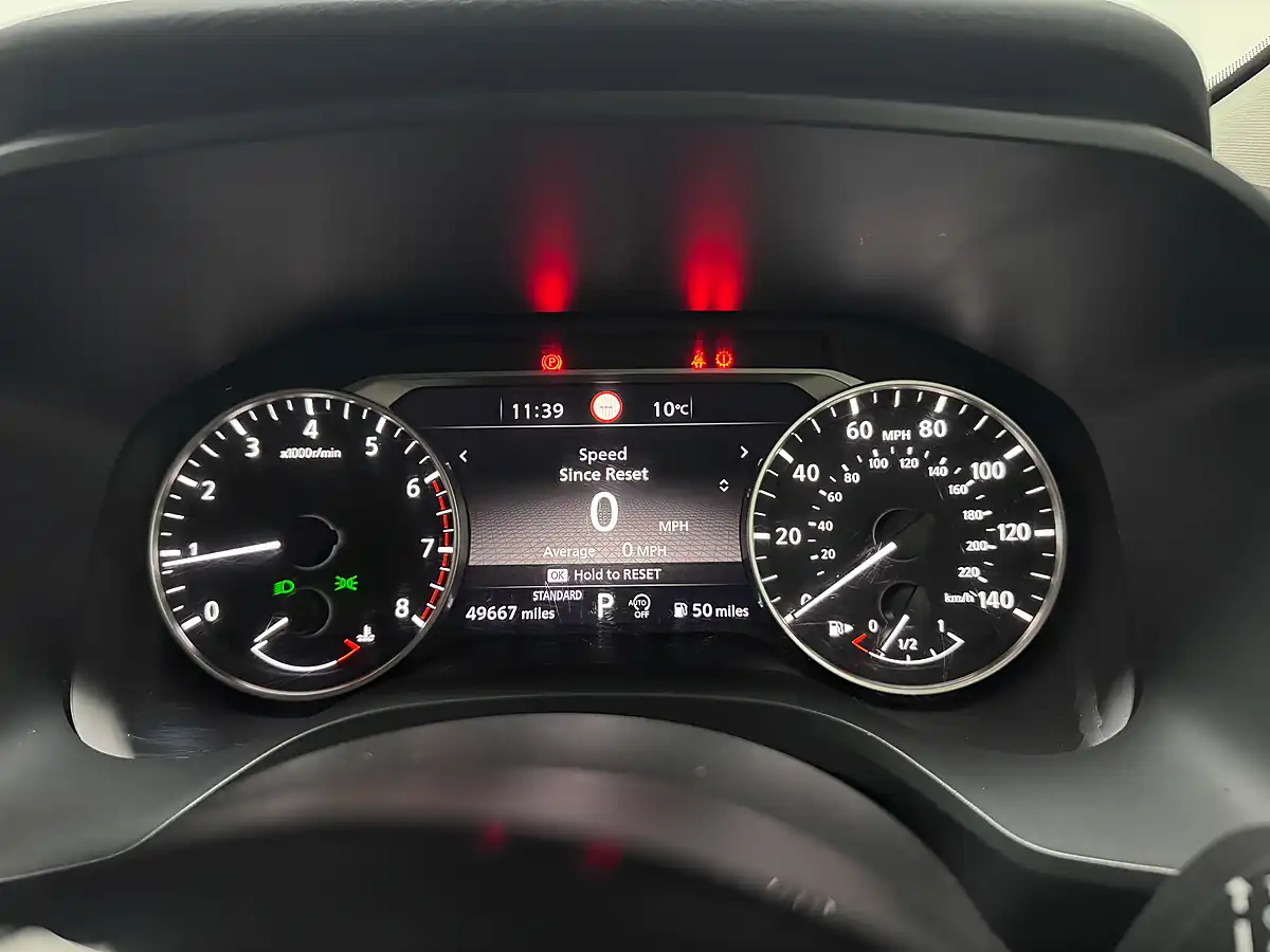 Used 2022 Nissan Qashqai Acenta Premium Storm White - Interior and Exterior details 11
