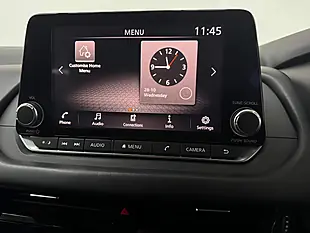 Used 2022 Nissan Qashqai Acenta Premium Storm White - Interior and Exterior details 13