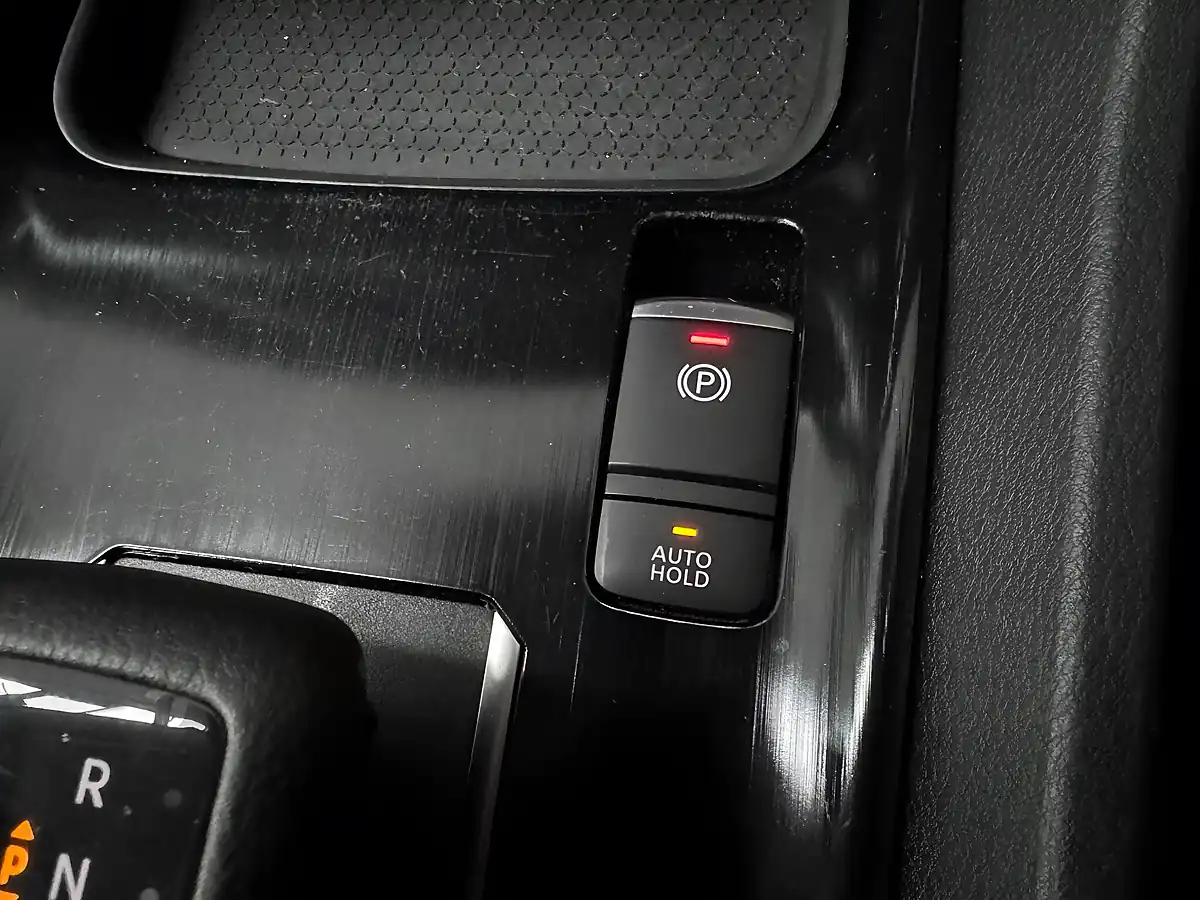 Used 2022 Nissan Qashqai Acenta Premium Storm White - Interior and Exterior details 16