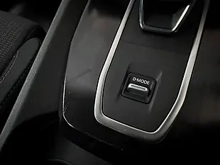 Used 2022 Nissan Qashqai Acenta Premium Storm White - Interior and Exterior details 17