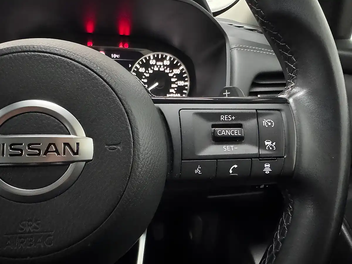 Used 2022 Nissan Qashqai Acenta Premium Storm White - Interior and Exterior details 18