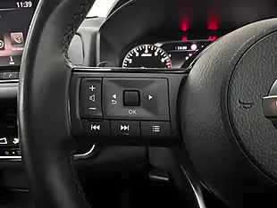 Used 2022 Nissan Qashqai Acenta Premium Storm White - Interior and Exterior details 19