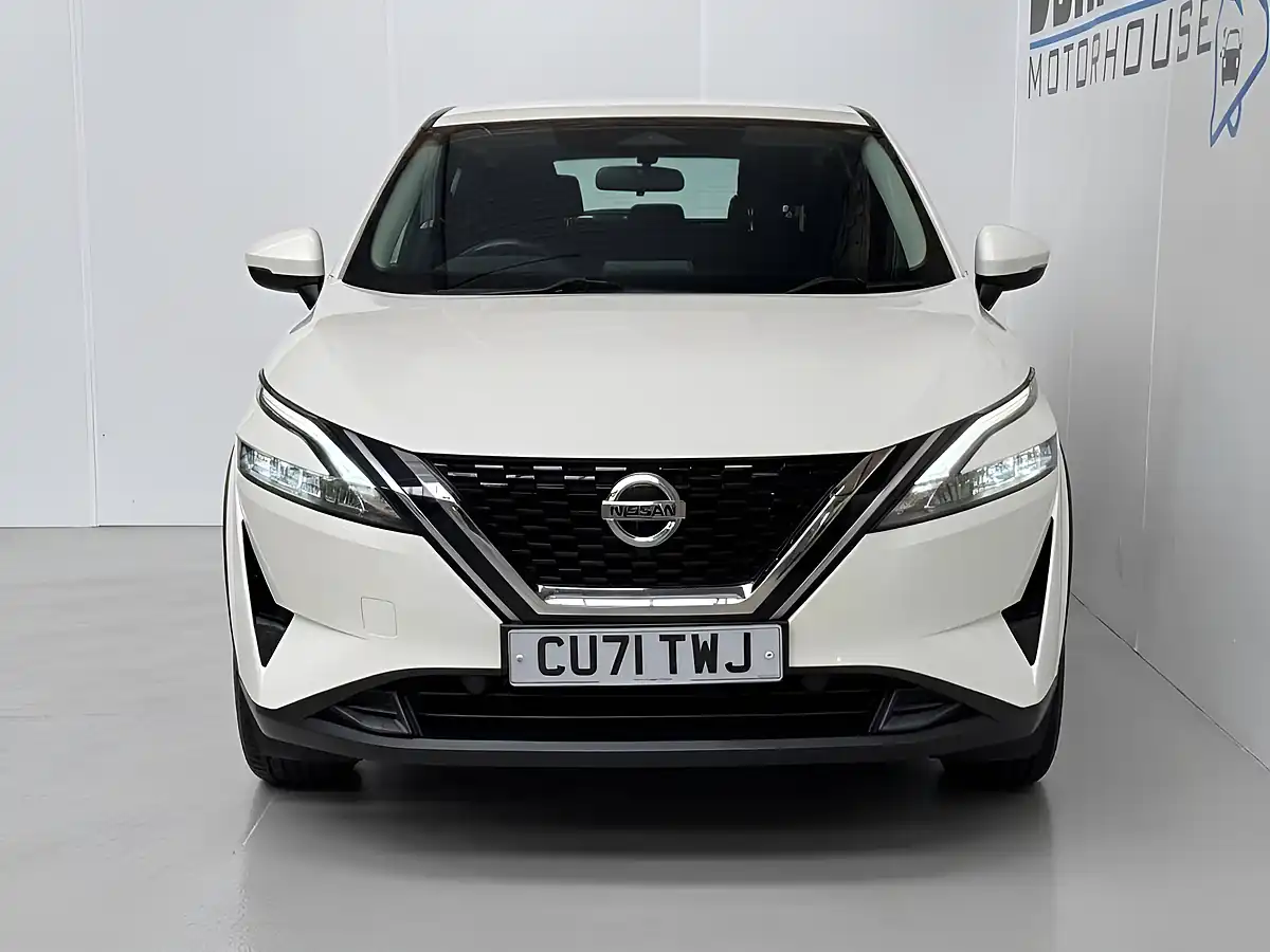 Used 2022 Nissan Qashqai Acenta Premium Storm White - Interior and Exterior details 2