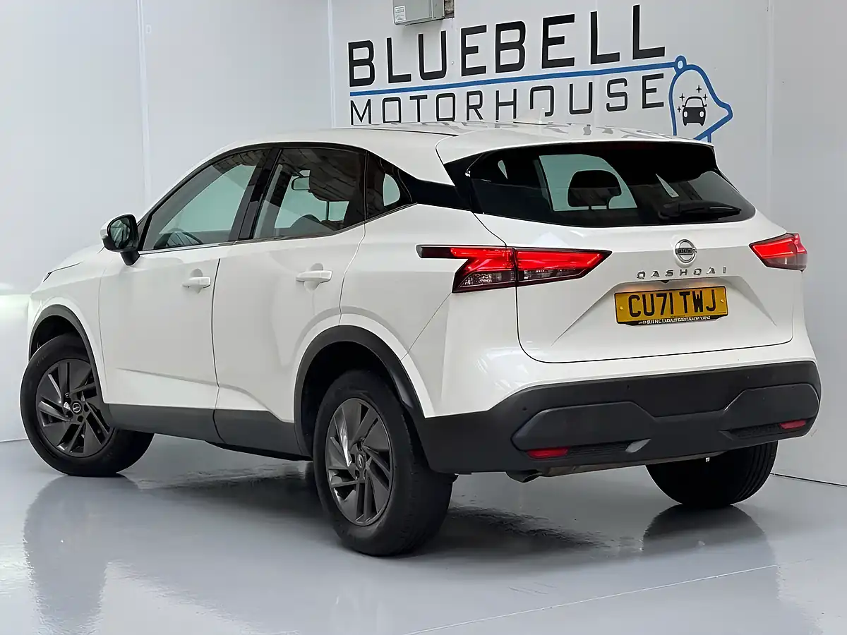 Used 2022 Nissan Qashqai Acenta Premium Storm White - Interior and Exterior details 4