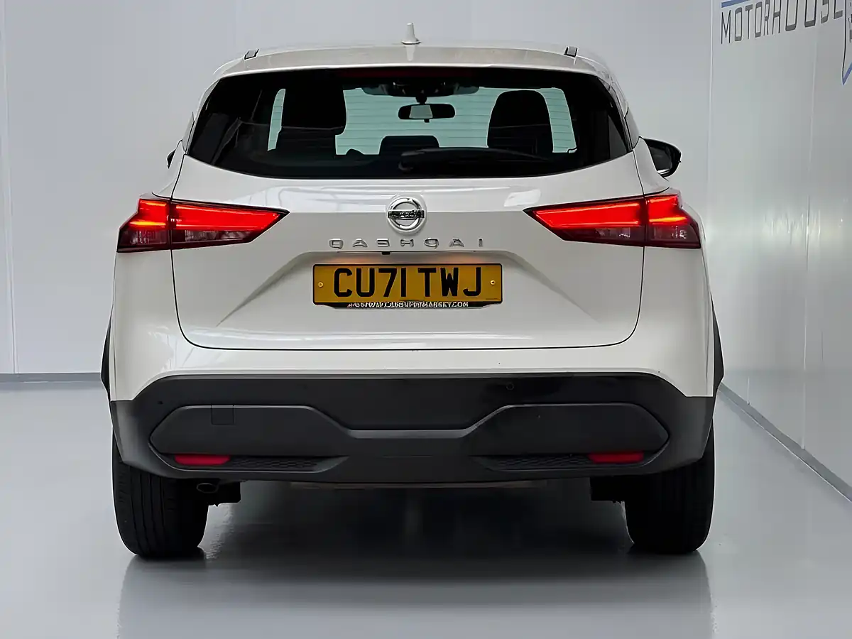 Used 2022 Nissan Qashqai Acenta Premium Storm White - Interior and Exterior details 5