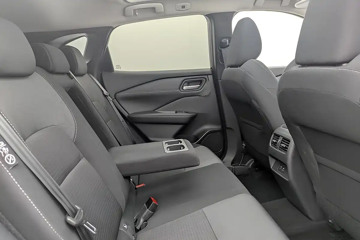 Used 2022 Nissan Qashqai N-Connecta Black - Interior and Exterior details 14