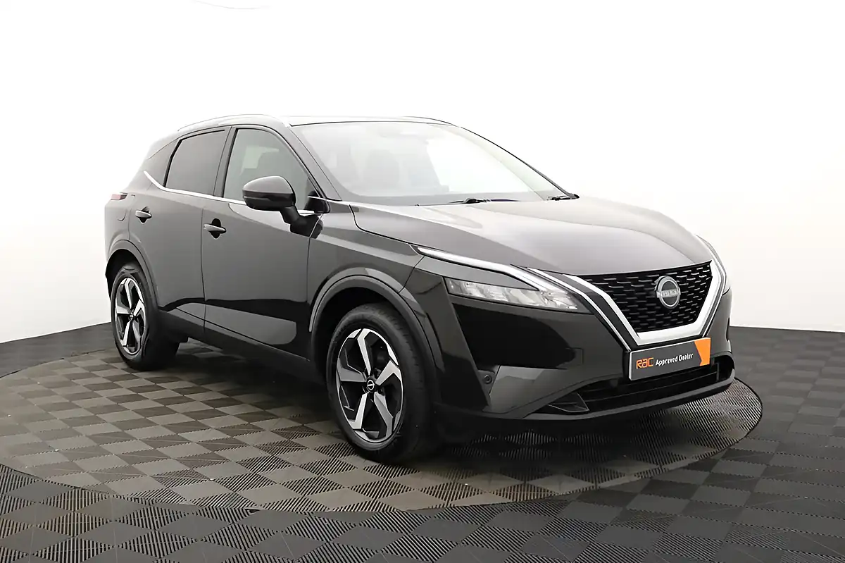 Used 2022 Nissan Qashqai N-Connecta Black - Interior and Exterior details 8