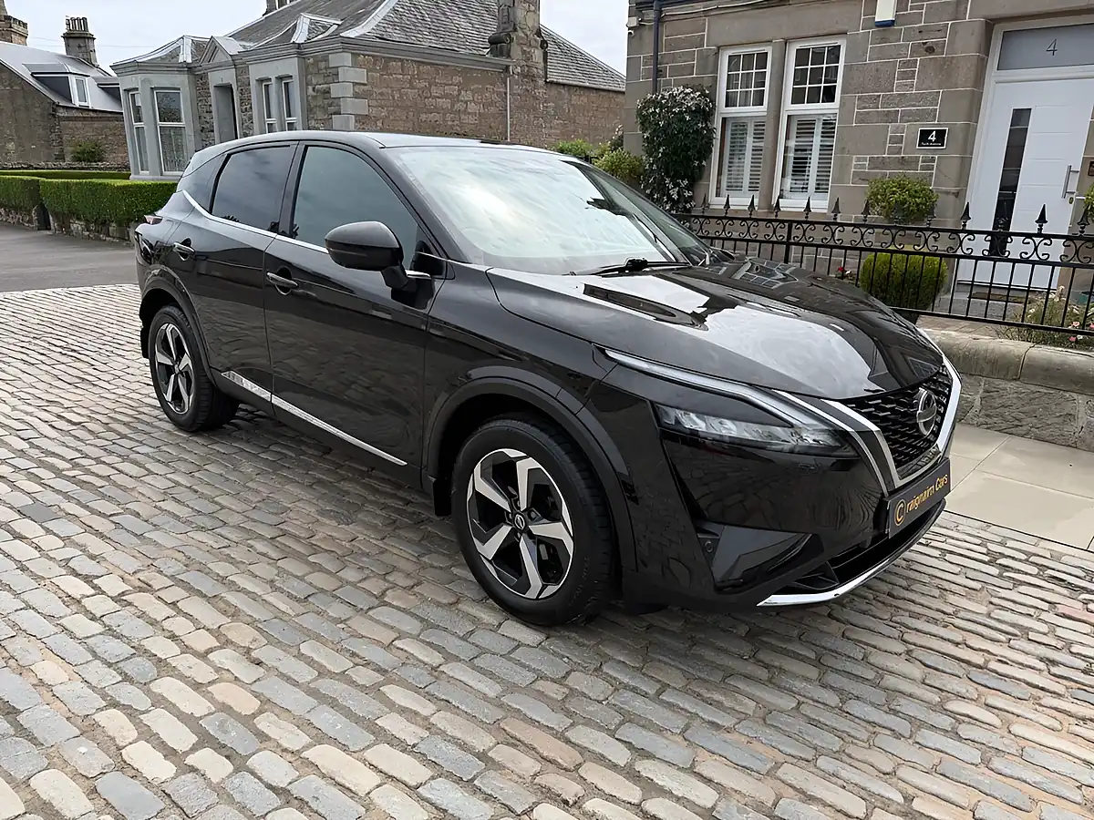 Used 2022 Nissan Qashqai N-Connecta Black - Interior and Exterior details 10