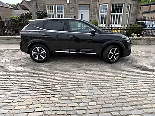 Used 2022 Nissan Qashqai N-Connecta Black - Interior and Exterior details 14