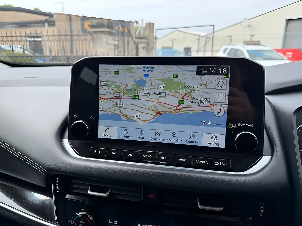 Used 2022 Nissan Qashqai N-Connecta Black - Interior and Exterior details 18