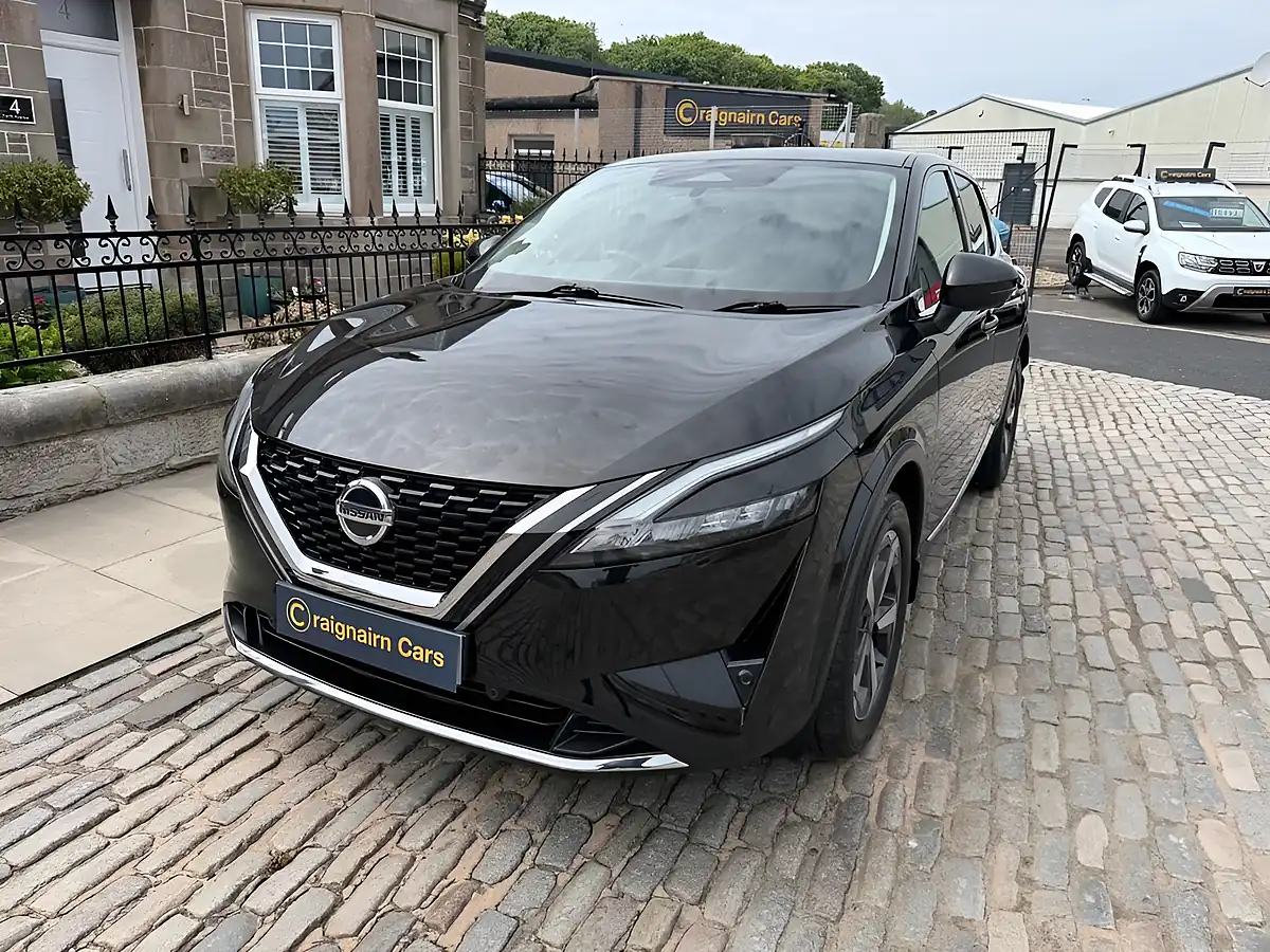 Used 2022 Nissan Qashqai N-Connecta Black - Interior and Exterior details 7