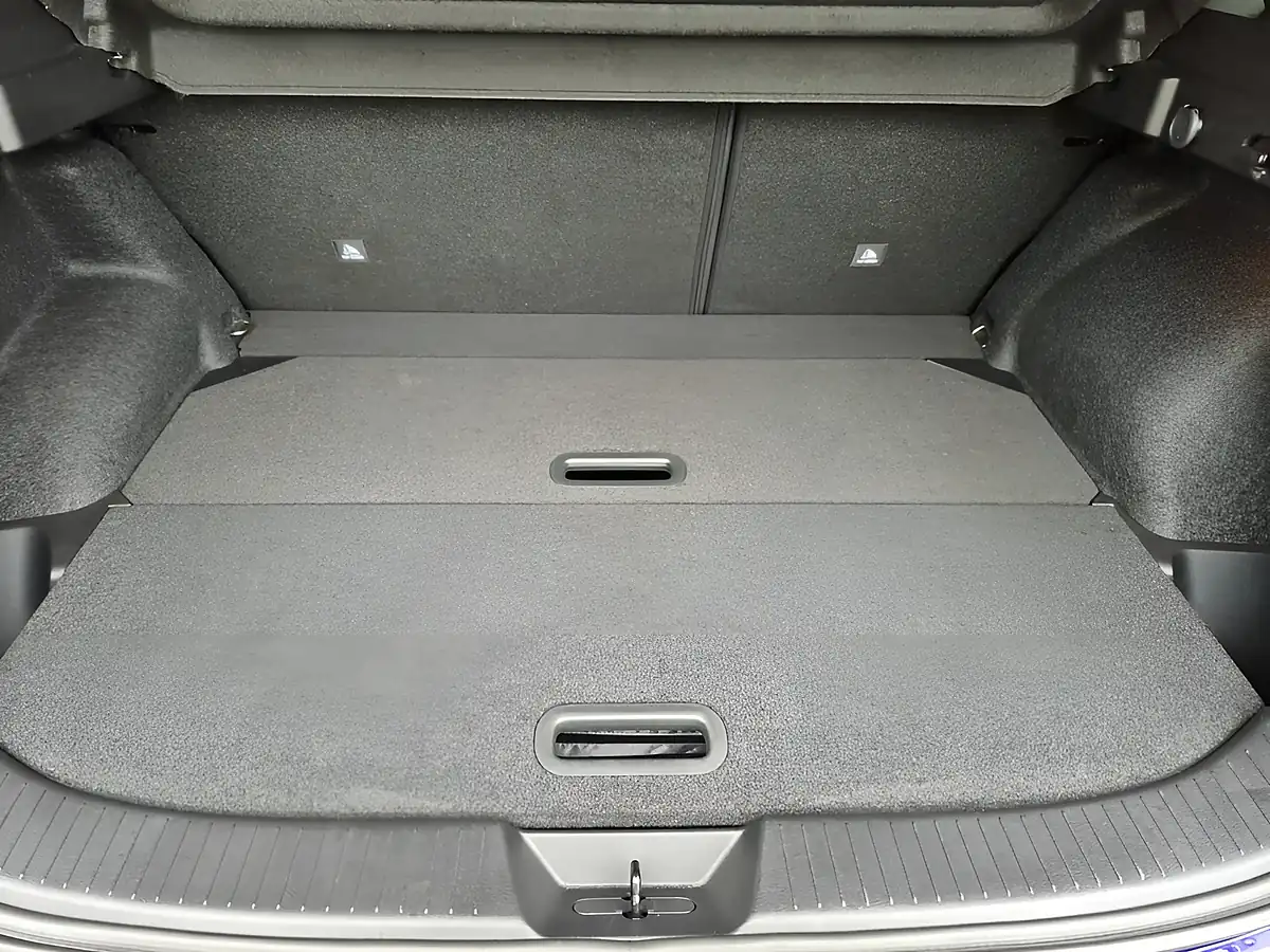 Used 2022 Nissan Qashqai N-Connecta Blue - Interior and Exterior details 12