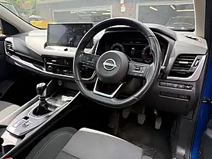 Used 2022 Nissan Qashqai N-Connecta Blue - Interior and Exterior details 10