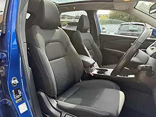 Used 2022 Nissan Qashqai N-Connecta Blue - Interior and Exterior details 9