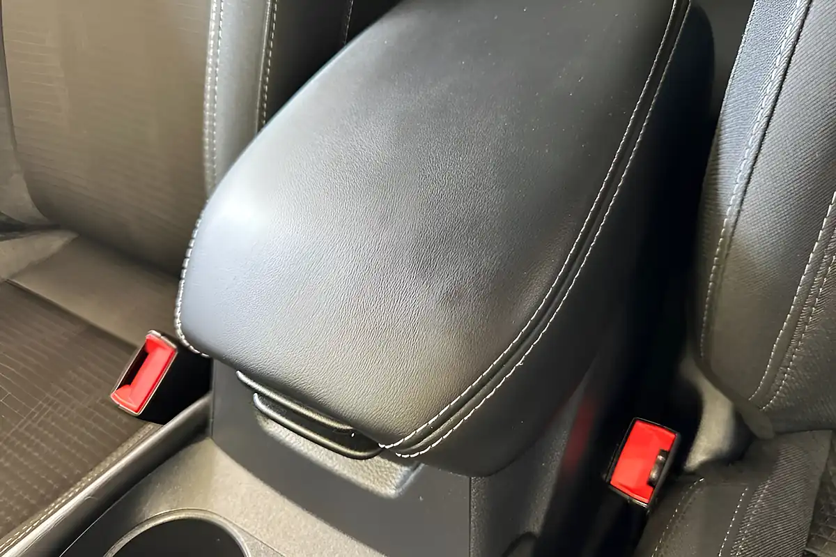 Used 2022 Nissan Qashqai N-Connecta Burgundy - Interior and Exterior details 14