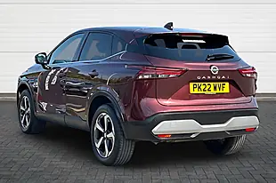 Used 2022 Nissan Qashqai N-Connecta Burgundy - Interior and Exterior details 5